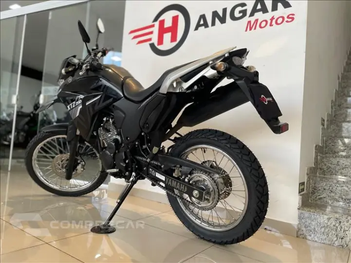 XTZ 250 LANDER