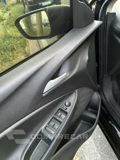 ONIX 1.0 Turbo Plus