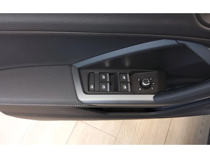 Q3 2.0 40 TFSI GASOLINA PERFORMANCE BLACK PLUS QUATTRO TIPTR