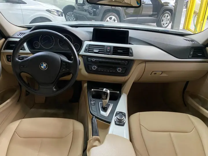 320I 2.0 16V 4P ACTIVE TURBO AUTOMÁTICO