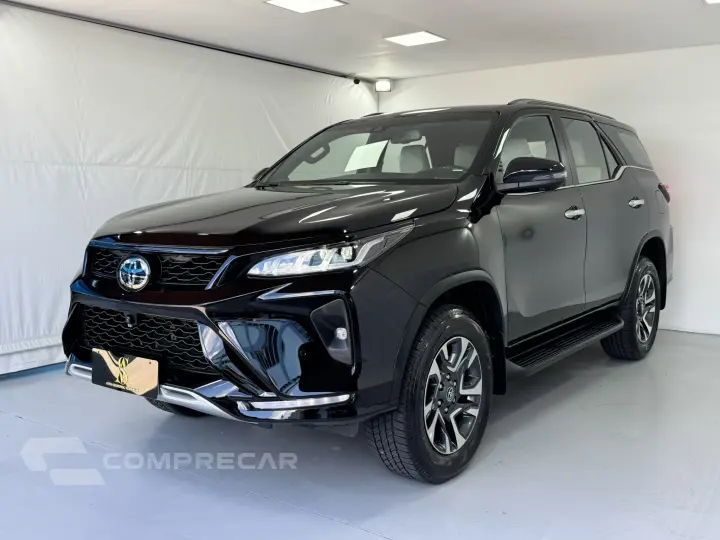 HILUX SW4 2.8 D-4d Turbo Diamond 7L 4X4