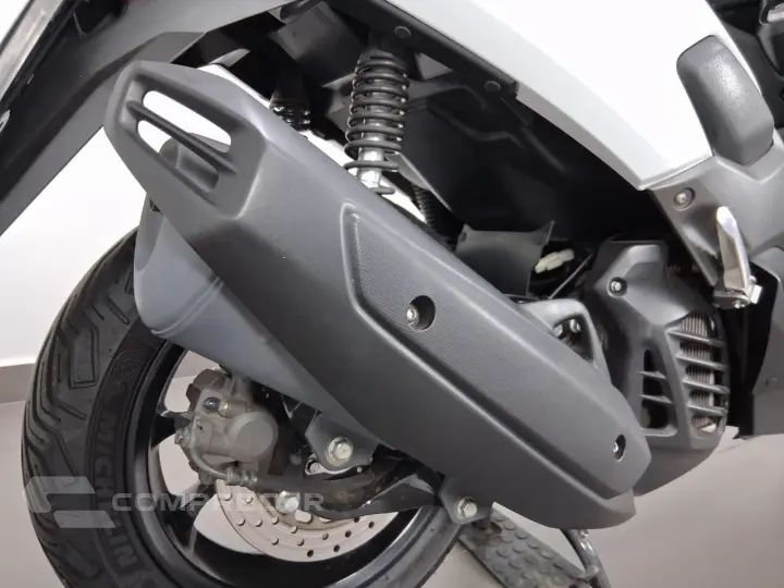 YAMAHA NMAX 160 ABS