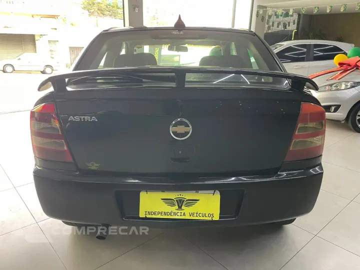 ASTRA 2.0 MPFI Advantage 8V
