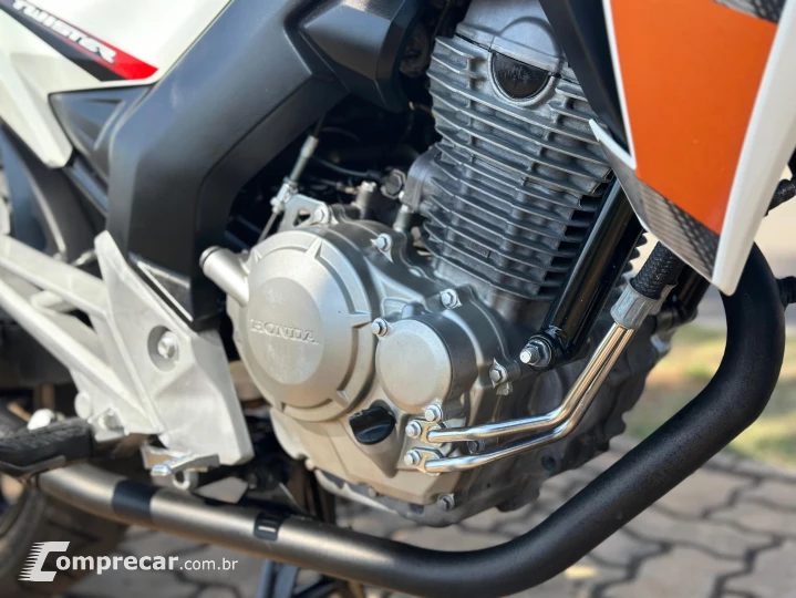 CB 250F TWISTER