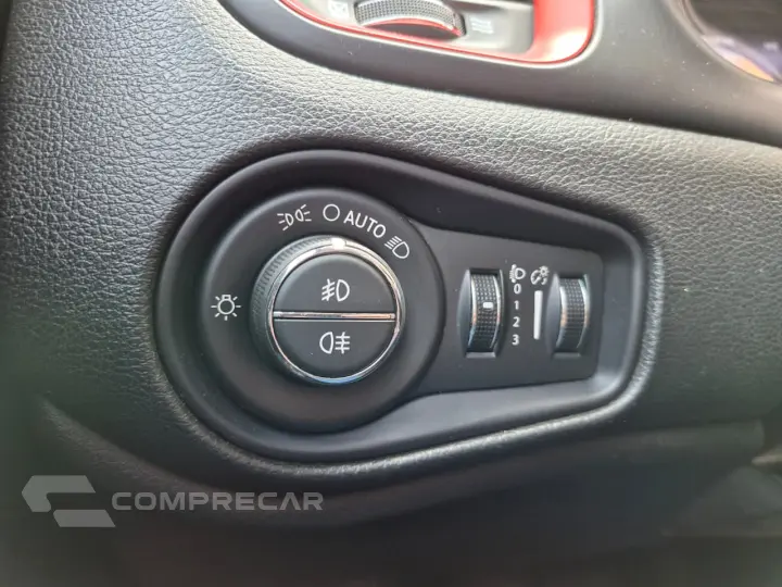 RENEGADE 2.0 16V Turbo Trailhawk 4X4
