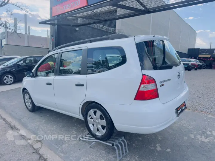 Grand Livina 1.8 16V 4P FLEX