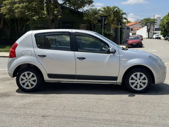 SANDERO 1.6 Expression 8V Hi-torque