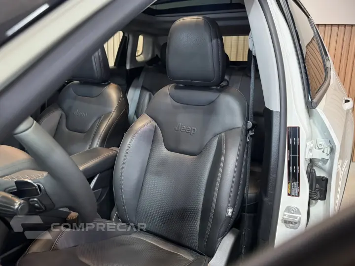 COMPASS 2.0 TD350 TURBO DIESEL LIMITED AT9