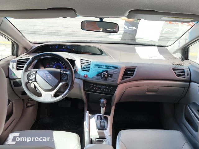 CIVIC - 1.8 LXS 16V 4P AUTOMÁTICO