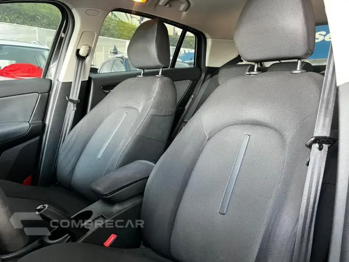 Bravo ESSENCE 1.8 Flex 16V 5p