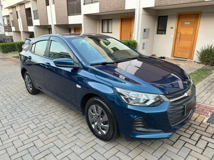 ONIX 1.0 Turbo Plus LT