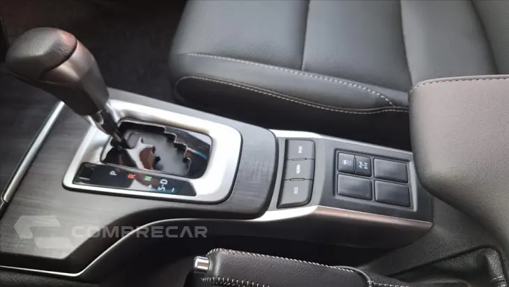 HILUX SW4 2.8 D-4D TURBO DIESEL SRX PLATINUM 7L 4