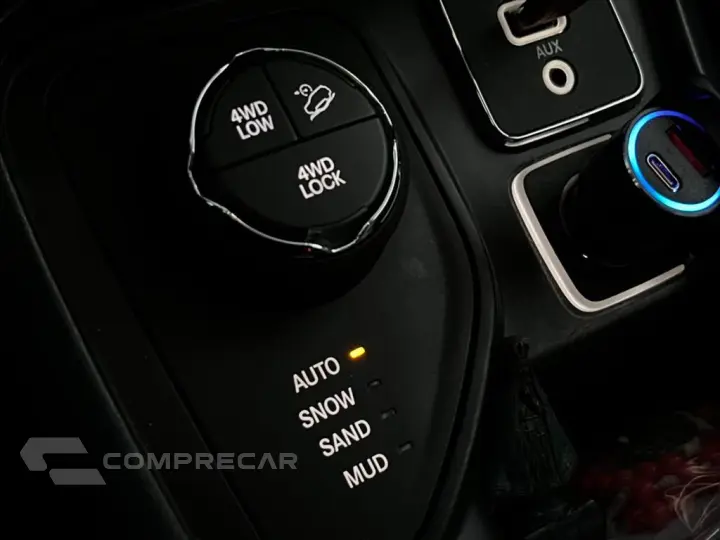 COMPASS 2.0 16V DIESEL LONGITUDE 4X4 AUTOMÁTICO