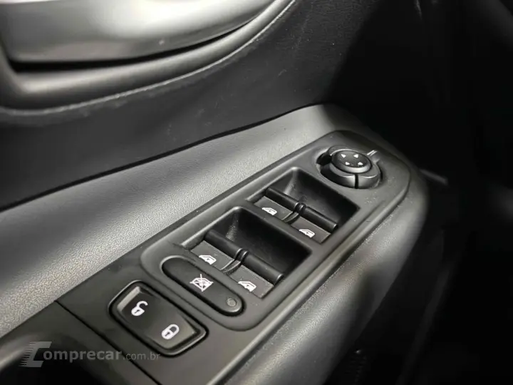 RENEGADE 1.3 T270 TURBO FLEX LONGITUDE AT6