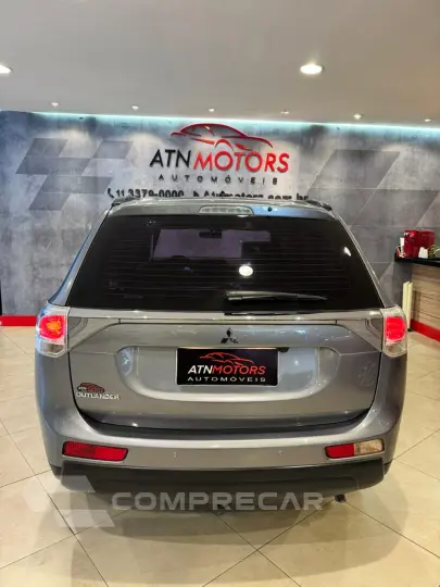 Outlander 2.0 16V 4P AUTOMÁTICO