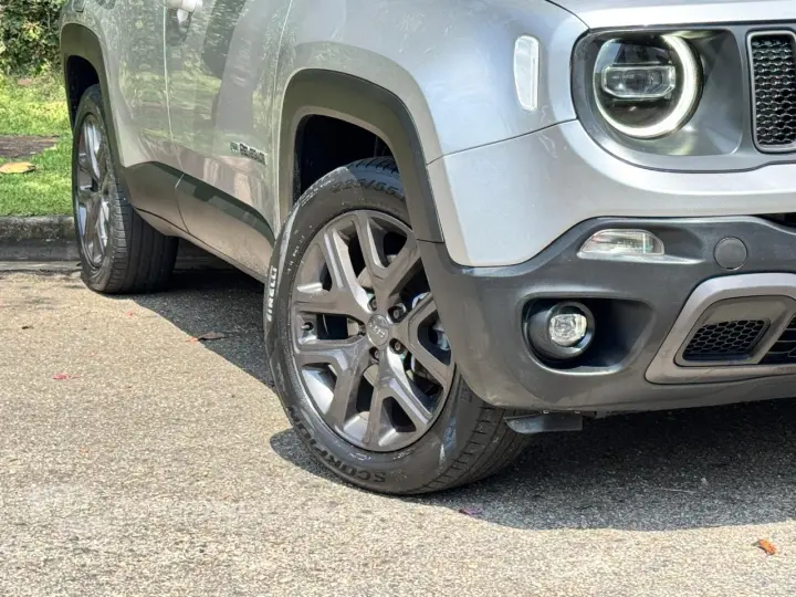 RENEGADE 1.8 16V Longitude