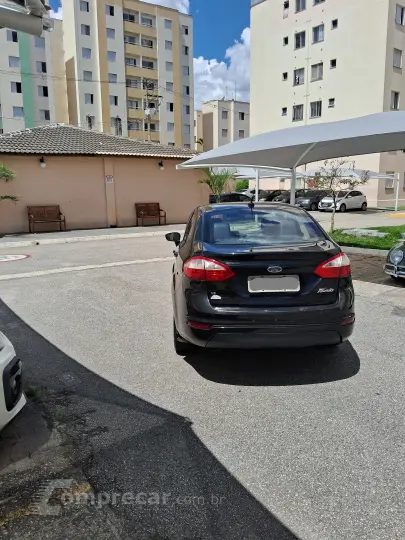 FIESTA 1.6 SE Plus Sedan 16V