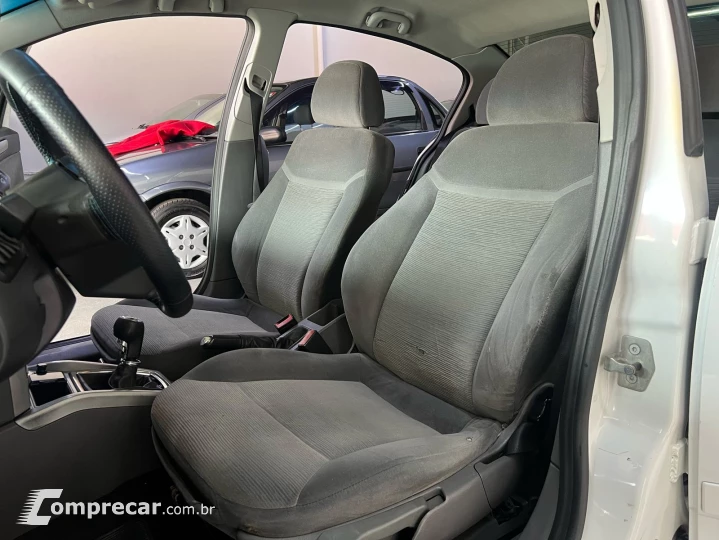 VECTRA 2.0 MPFI Elegance 8V