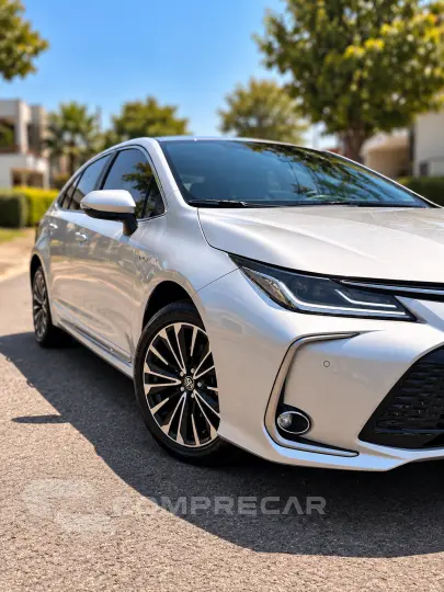COROLLA 1.8 VVT-I Hybrid Altis Premium