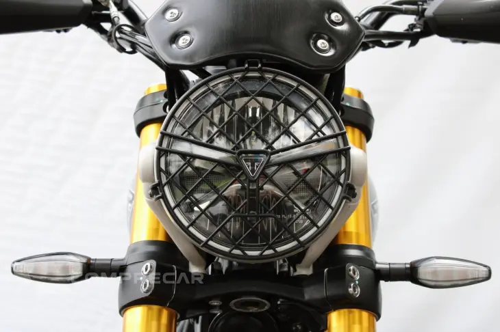 TRIUMPH SCRAMBLER 400 X