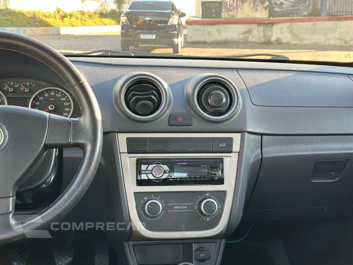 VOYAGE 1.0 12V MPI Totalflex