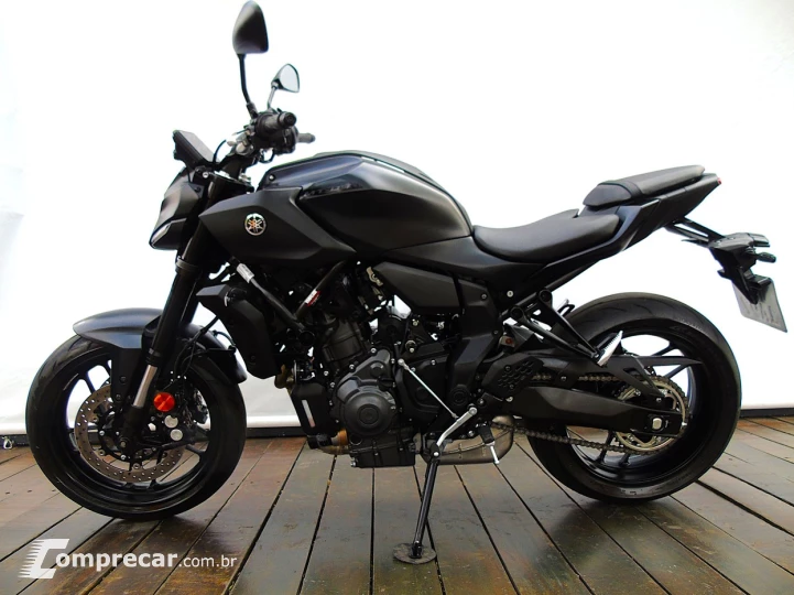 YAMAHA MT-07 CONNECTED ABS