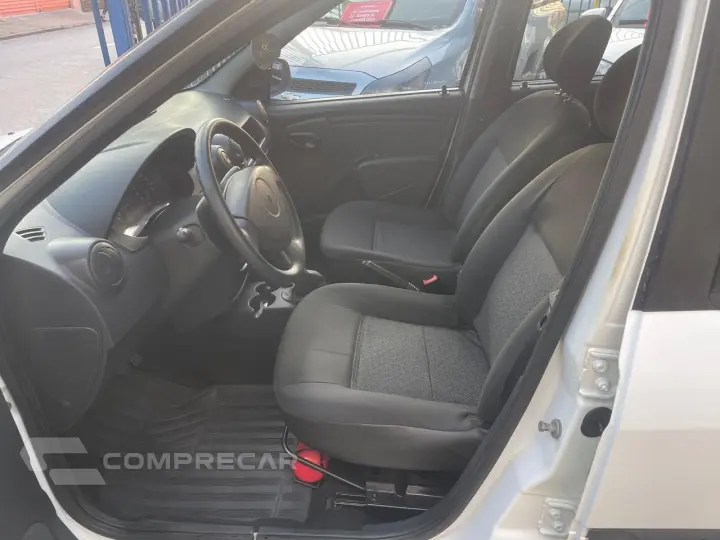 LOGAN 1.0 12V SCE Expression