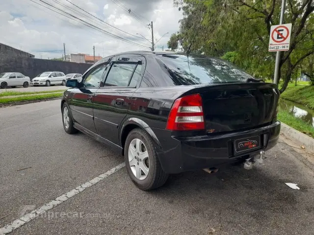 ASTRA SEDAN - 2.0 MPFI ADVANTAGE SEDAN 8V 4P AUTOMÁTICO