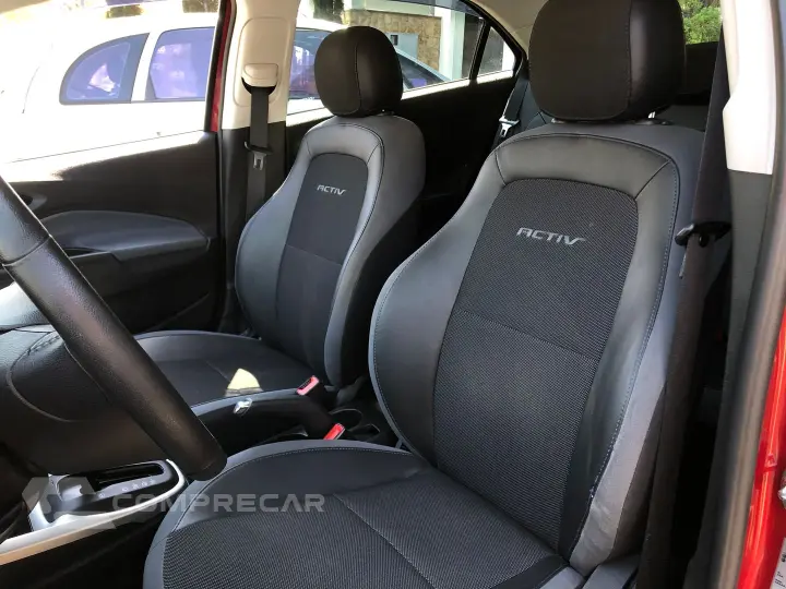 Onix 1.4 Mpfi Activ 8V Flex 4P Automático