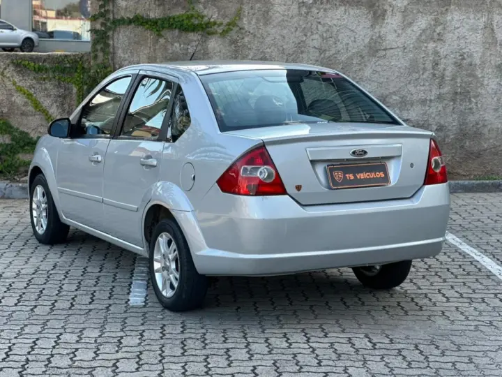 FIESTA 1.6 MPI CLASS SEDAN 8V FLEX 4P MANUAL