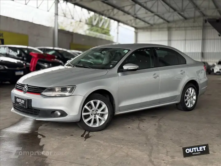 JETTA 2.0 COMFORTLINE FLEX 4P TIPTRONIC
