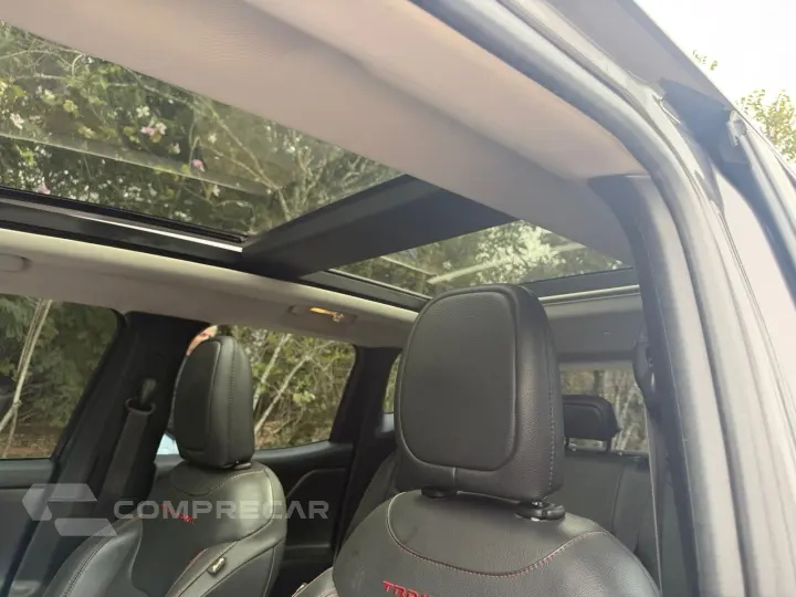 RENEGADE 1.3 T270 Turbo Trailhawk 4X4