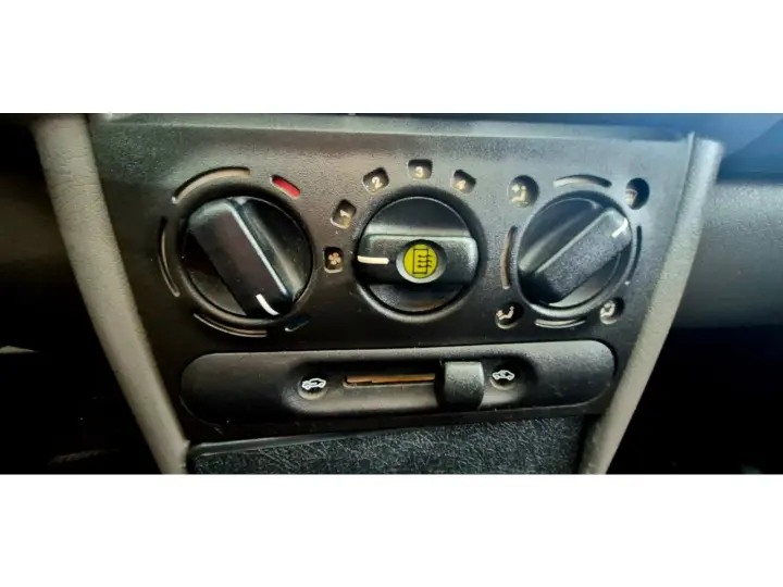 CLASSIC 1.0 MPFI LS 8V FLEX 4P MANUAL