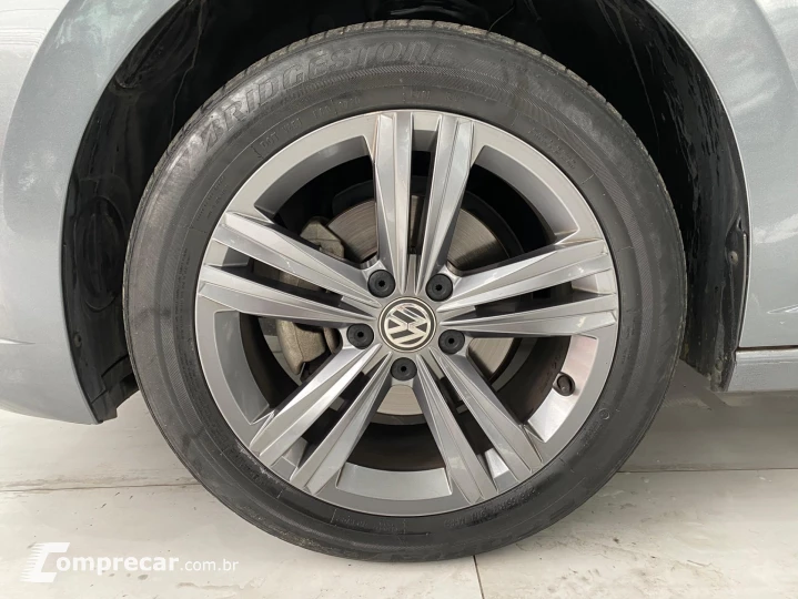 JETTA R-Line 250 TSI 1.4 Flex 16V Aut.