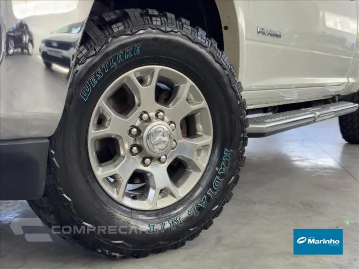 2500 6.7 I6 TURBO DIESEL LARAMIE CD 4X4 AUTOMÁTICO