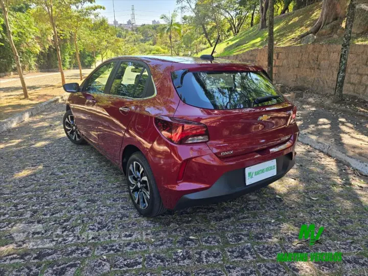 ONIX 1.0 TURBO FLEX PLUS PREMIER AUTOMÁTICO