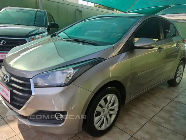 HB20 - 1.6 COMFORT PLUS 16V 4P AUTOMÁTICO