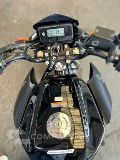 YBR 125i FACTOR ED/FLEX