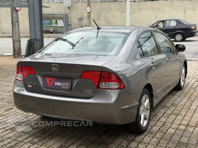 CIVIC - 1.8 LXS 16V 4P AUTOMÁTICO