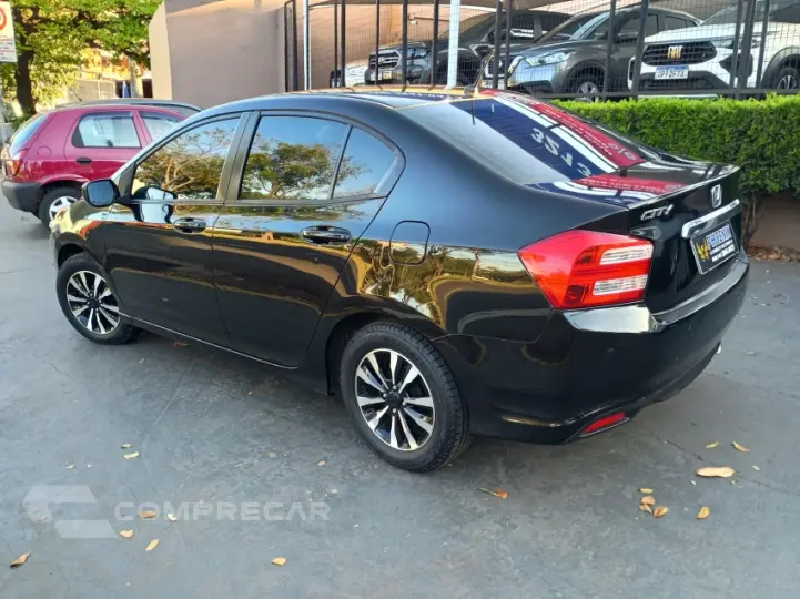 CITY 1.5 LX Sedan 16V