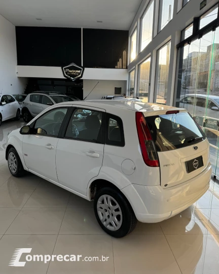 FIESTA 1.6 MPI Hatch 8V