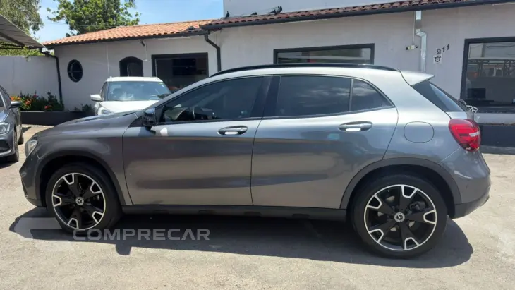 GLA 200 1.6 16V 4P FLEX CGI NIGHT TURBO AUTOMÁTICO