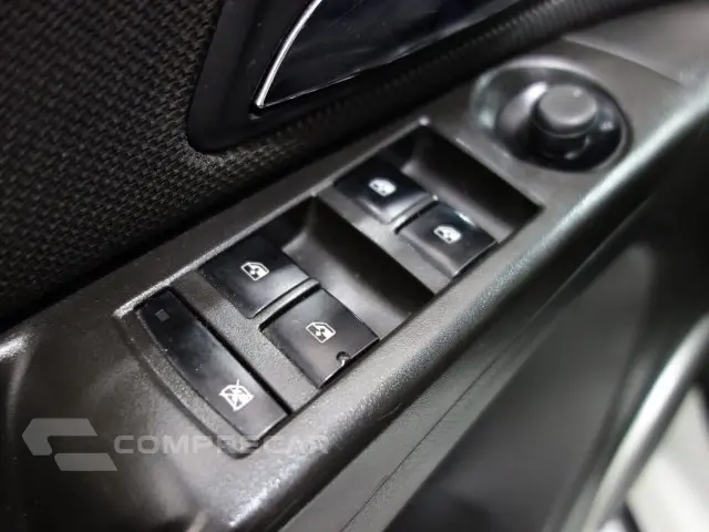 CRUZE HATCH - 1.8 LT SPORT6 16V 4P MANUAL