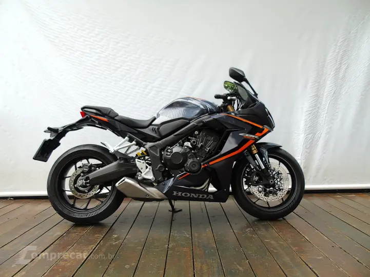 HONDA CBR 650 R