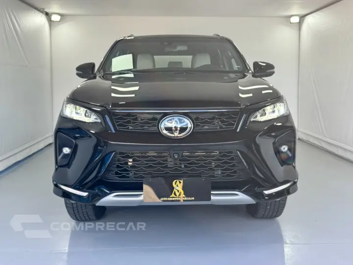 HILUX SW4 2.8 D-4d Turbo Diamond 7L 4X4