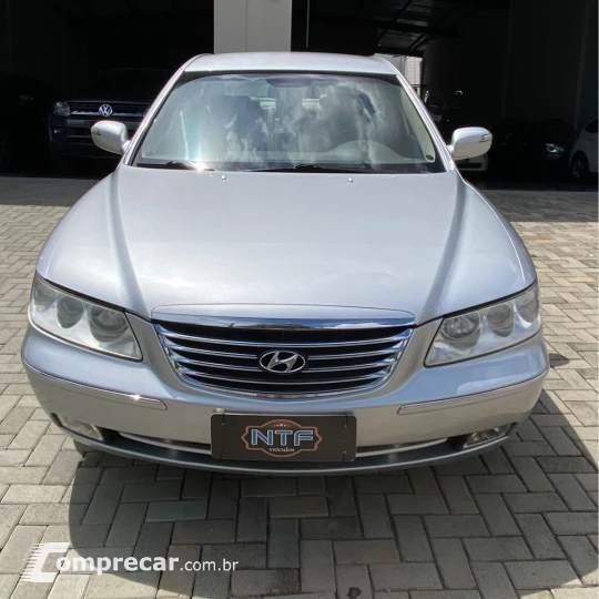 AZERA 3.3 MPFI GLS Sedan V6 24V
