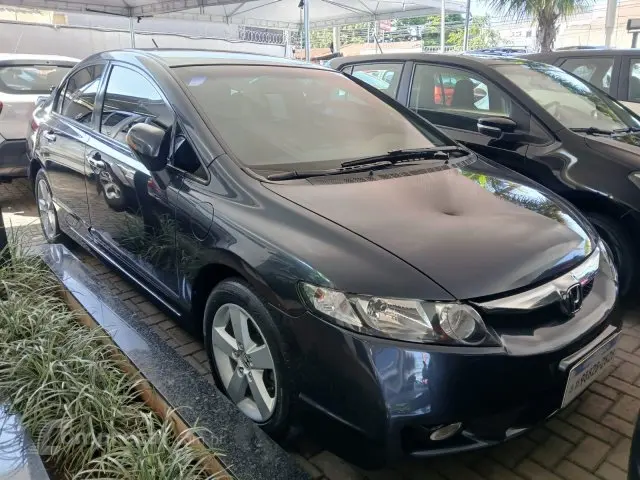 CIVIC - 1.8 LXS 16V 4P AUTOMÁTICO