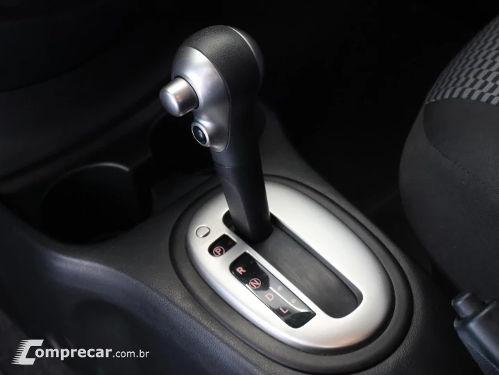 VERSA 1.6 16V V-drive Special Edition