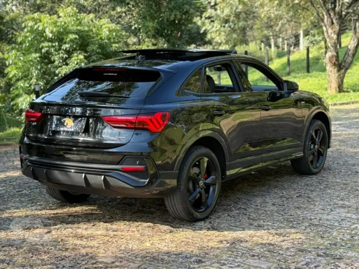 Q3 2.0 40 TFSI GASOLINA SPORTBACK PERFORMANCE BLACK QUATTRO