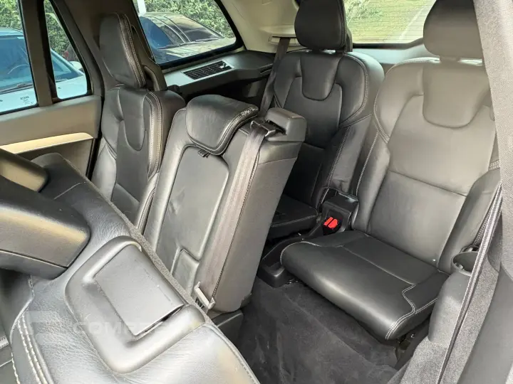 XC90 2.0 T6 Momentum AWD Geartronic